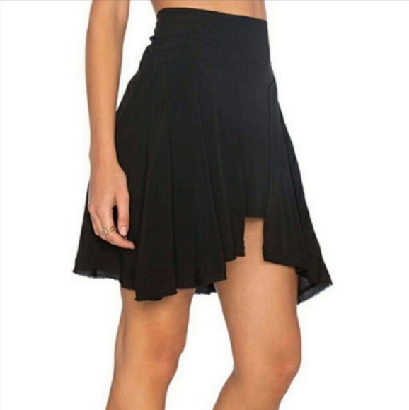 Free People black New York layered crepe mini skirt size 4 - Picture 3 of 8